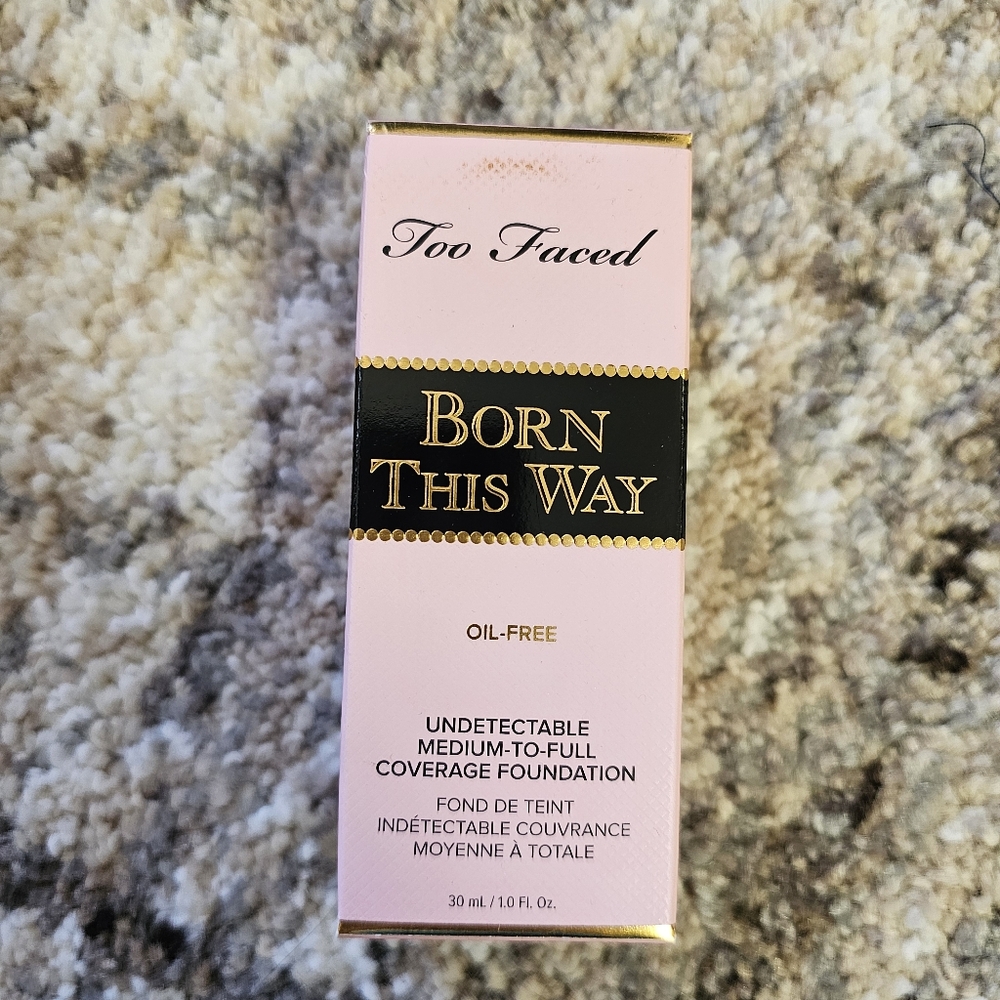 Too Faced Born this Way Foundation